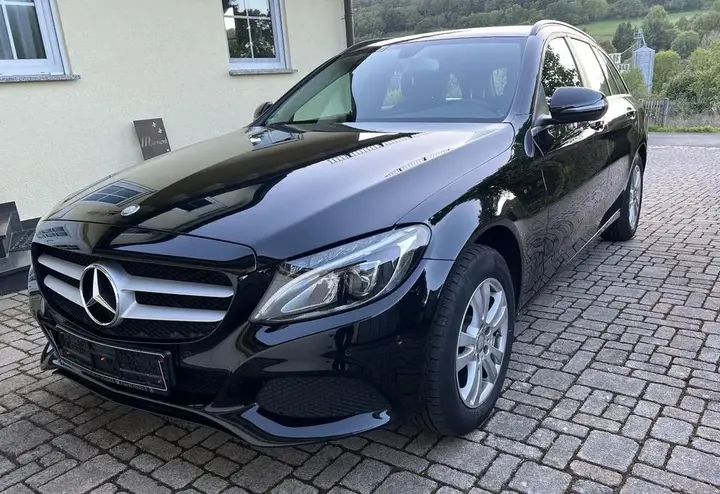 Mercedes-Benz C200
