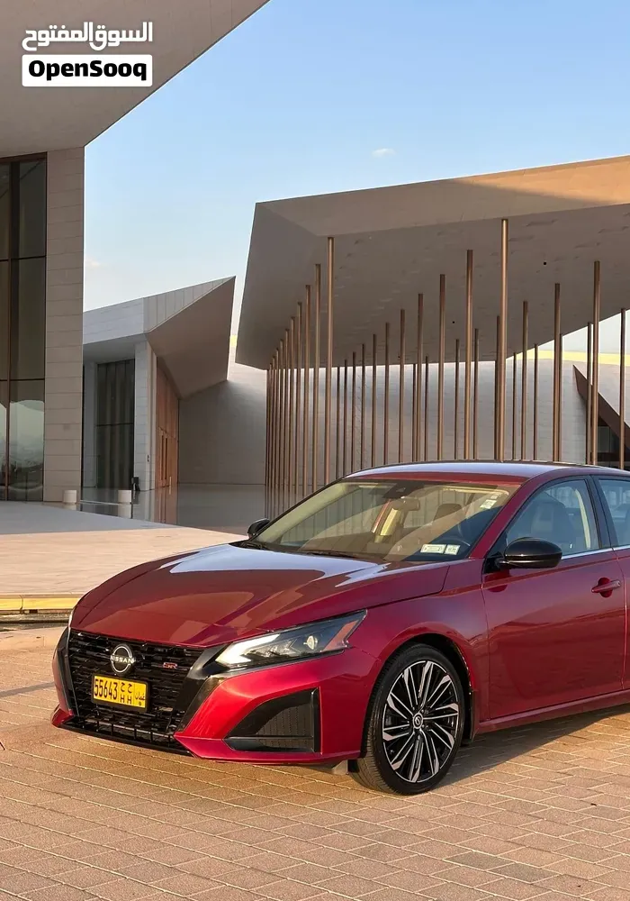 Nissan Altima 2023 photo 2