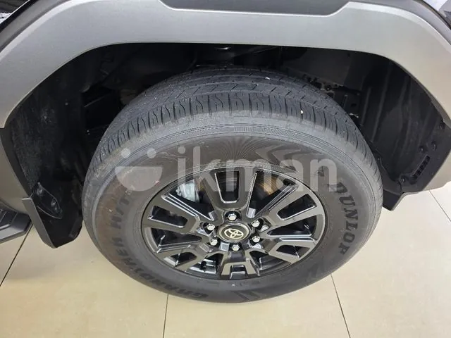 Toyota Land Cruiser Prado 2026 photo 5