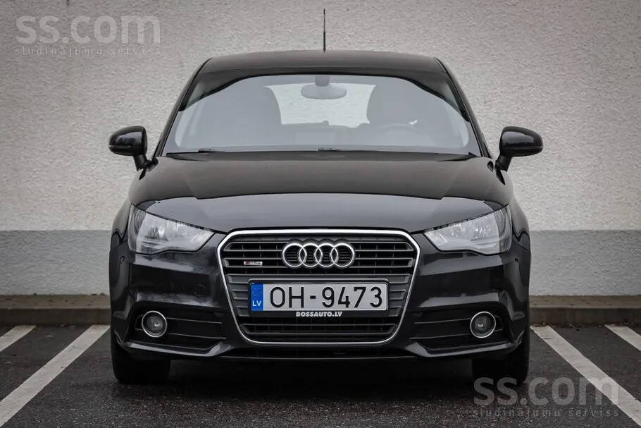Audi A1 2010 photo 2