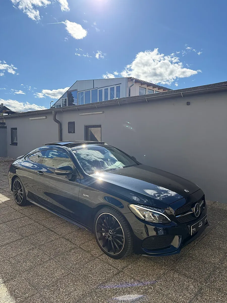 Mercedes-Benz C-Class 2018 photo 3