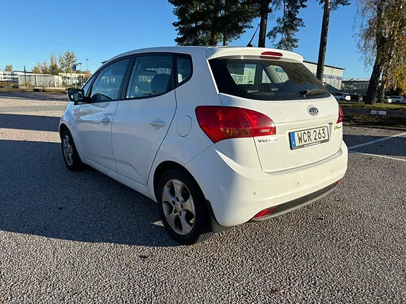 Kia Venga 2010 photo 3