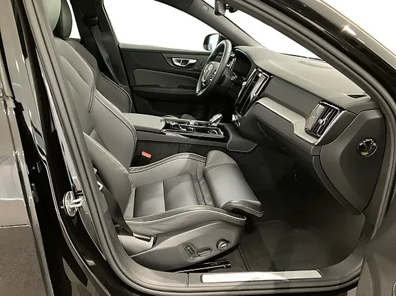 Volvo V60 2026 photo 4