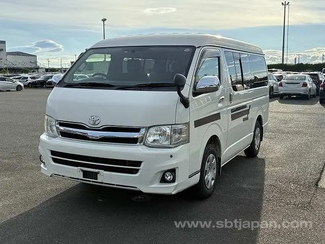 Toyota Hiace Wagon 2012 photo 2