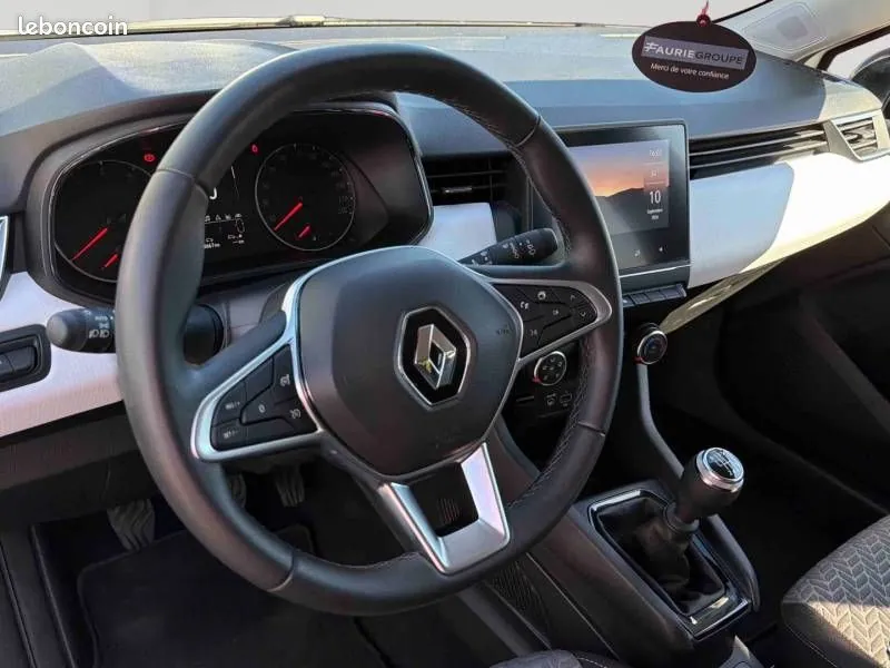 Renault Clio 2023 photo 3
