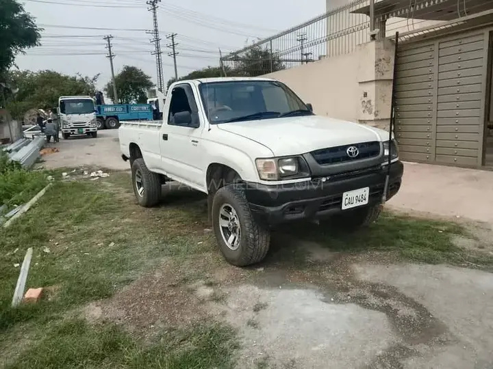 Toyota Hilux