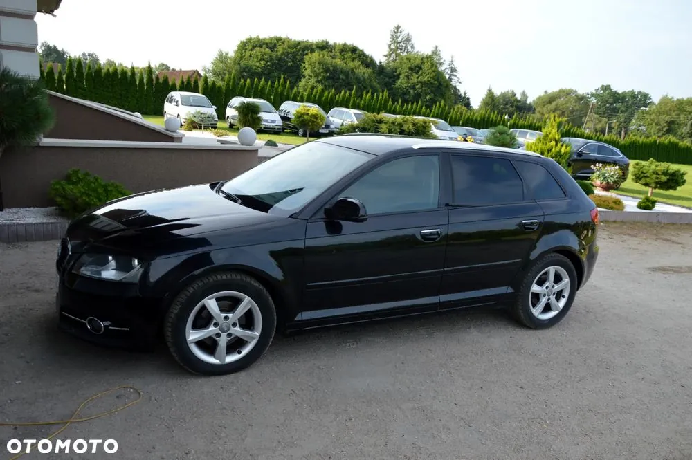 Audi A3 Sportback 2011 photo 3