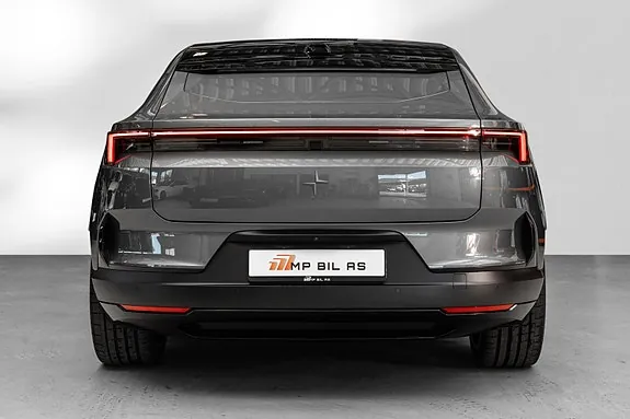 Polestar 4 2025 photo 2