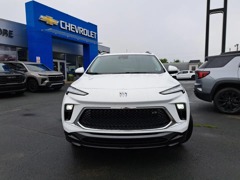 Buick Encore Gx 2026 photo 2