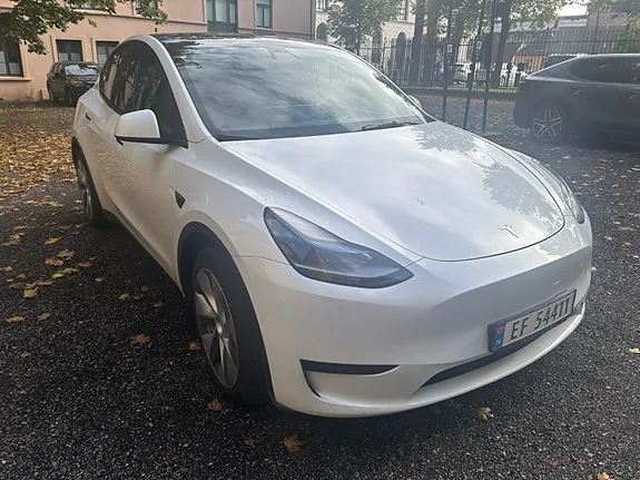 Tesla Model Y 2023 photo 5