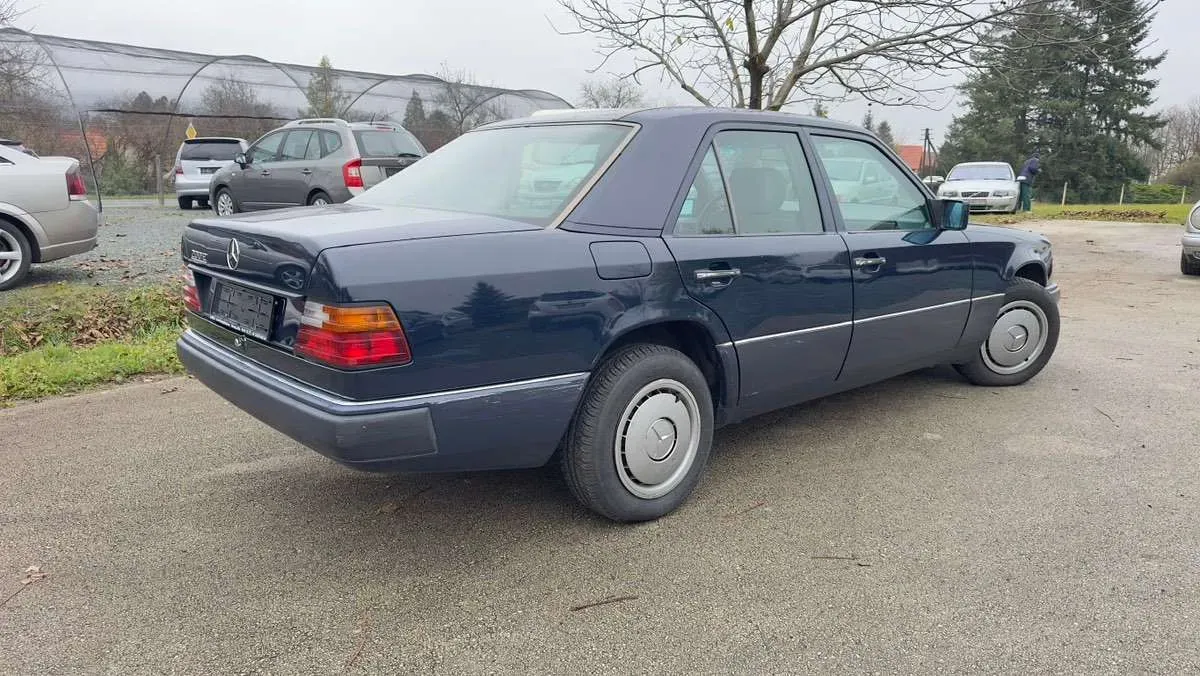 Mercedes-Benz Sonstige 1992 photo 3