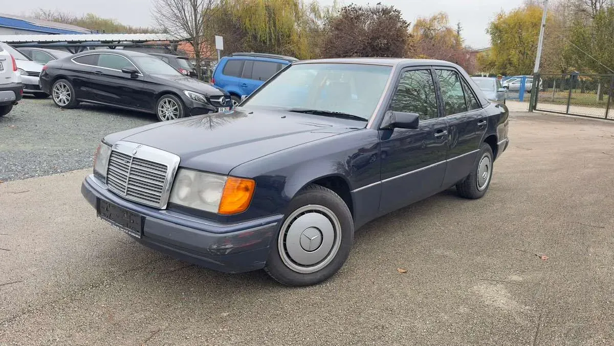 Mercedes-Benz Sonstige 1992 photo 2
