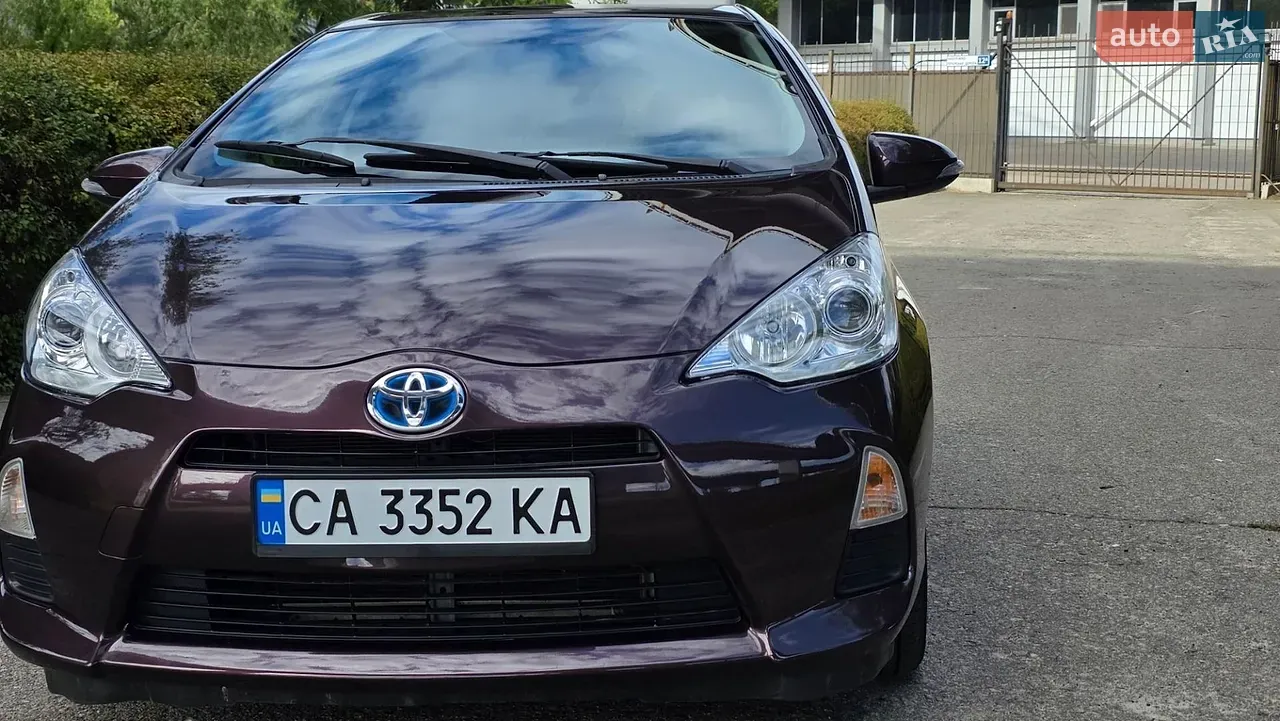 Toyota Aqua 2014 photo 5