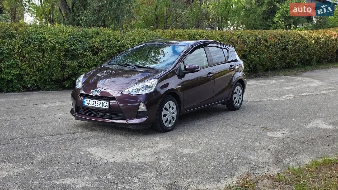 Toyota Aqua 2014 photo 3