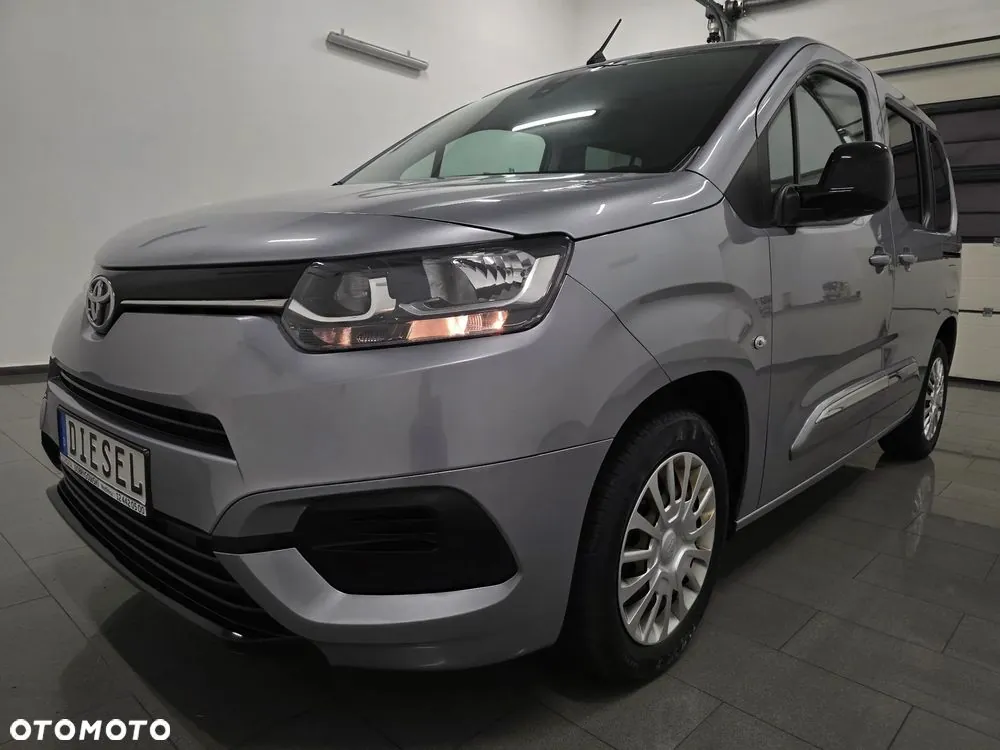 Toyota Proace City Verso 2024 photo 2