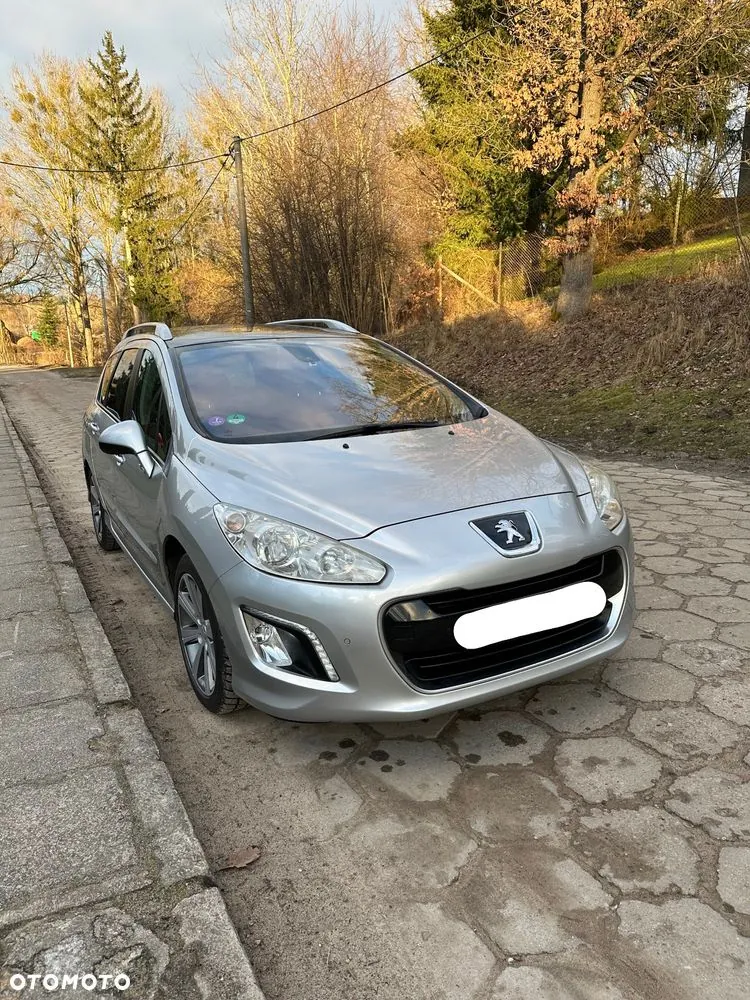 Peugeot 308 2012 photo 2