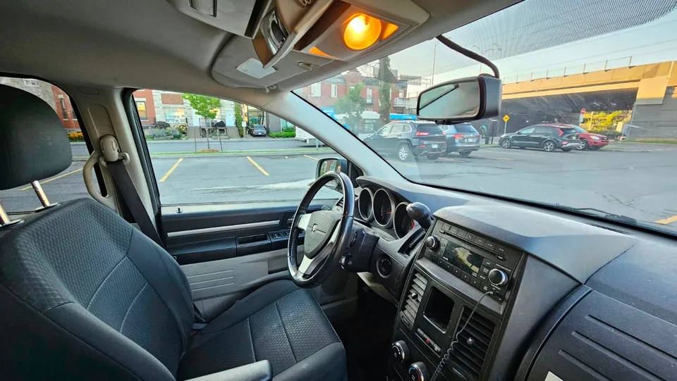 Dodge Grand Caravan 2010 photo 5