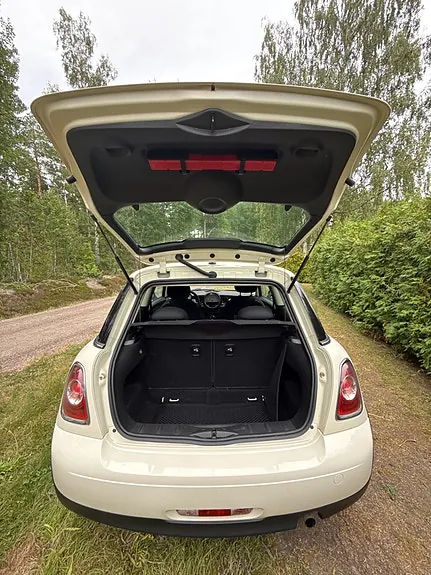 Mini One 2012 photo 4