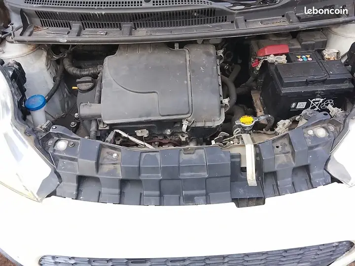 Peugeot 107 2014 photo 3