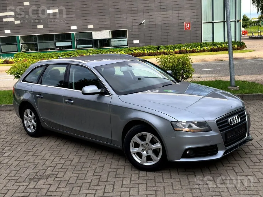 Audi A4 2011 photo 3