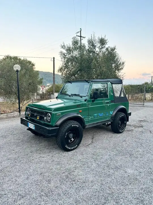 Suzuki Samurai