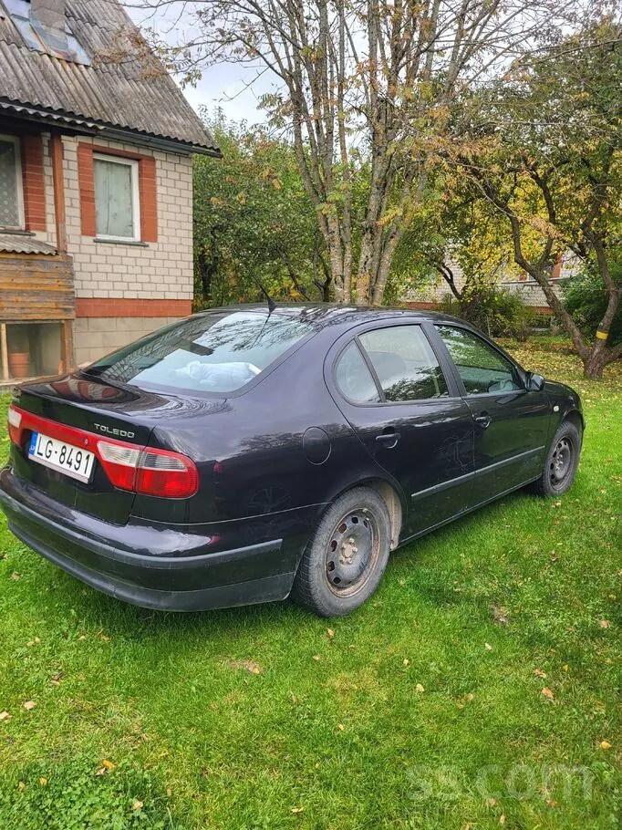Seat Toledo 2002 photo 3