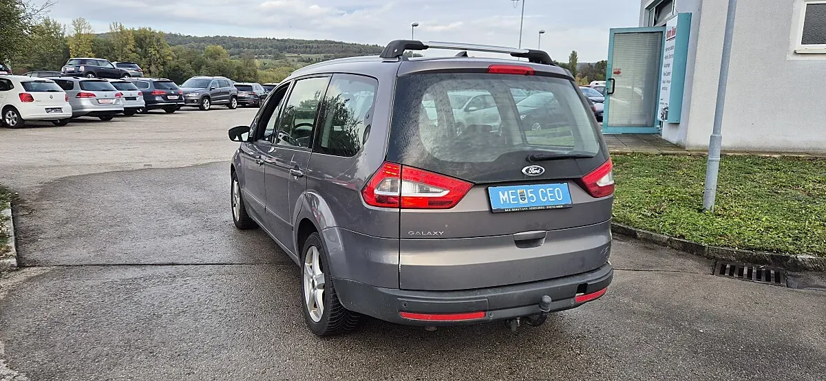 Ford Galaxy 2013 photo 3