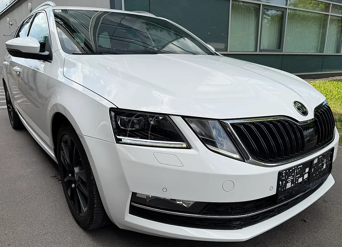 Skoda Octavia 2019 photo 2