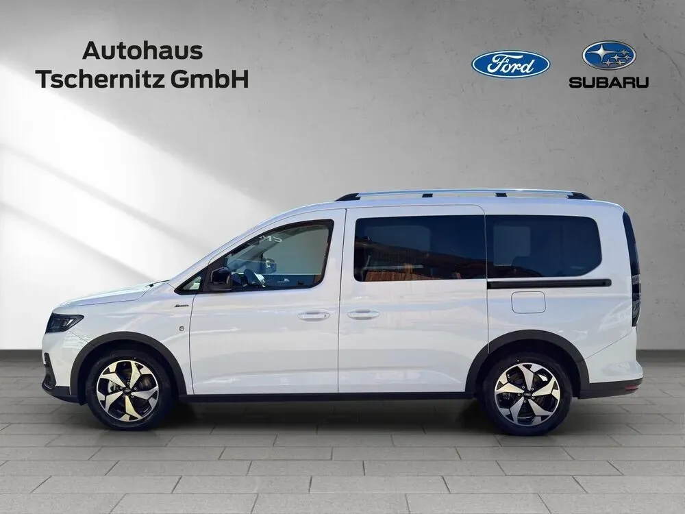 Ford Tourneo photo 2