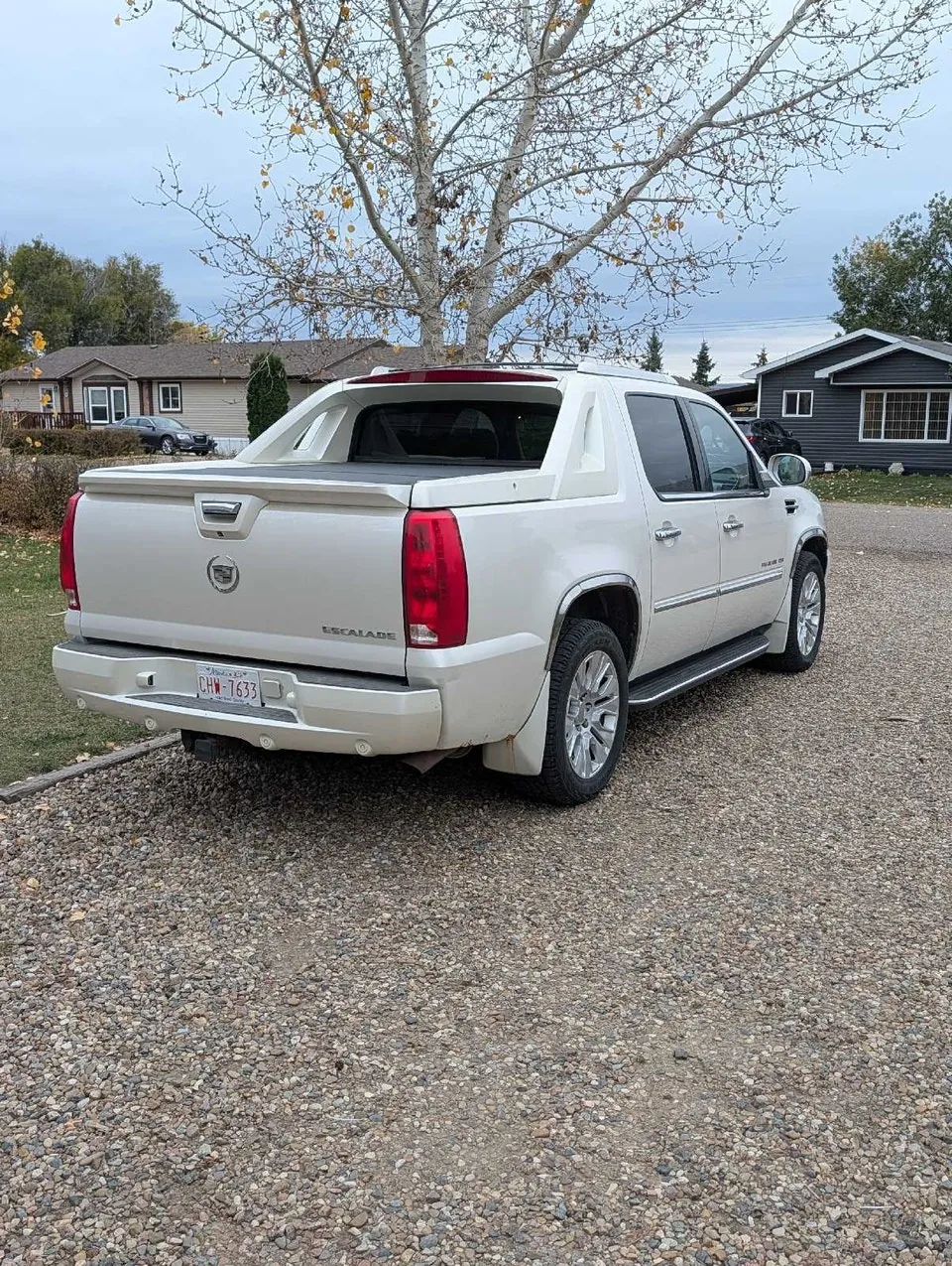 Cadillac Escalade 2012 photo 2