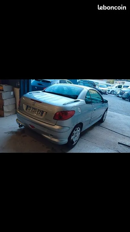 Peugeot 206 2003 photo 2