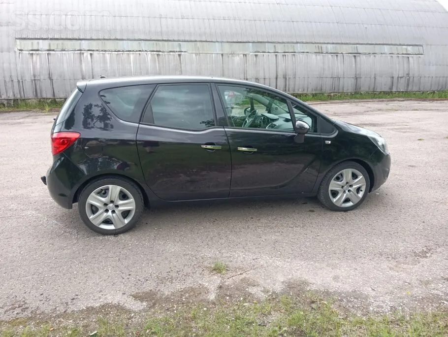 Opel Meriva 2011 photo 2