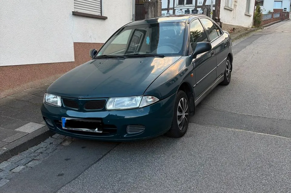 Mitsubishi Carisma