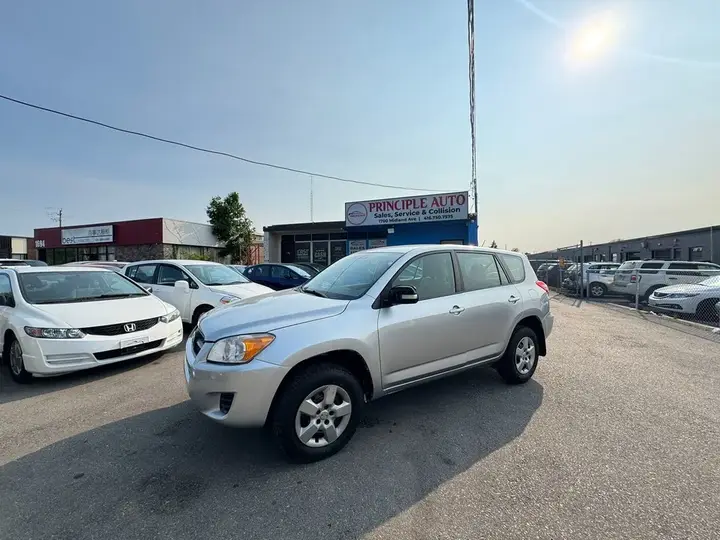 Toyota Rav4 2012 photo 2