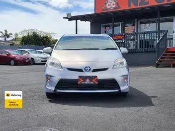 Toyota Prius 2015 photo 3