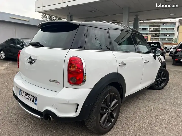 Mini Countryman 2011 photo 2