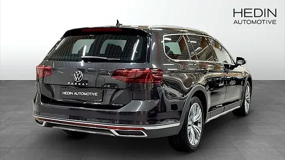 Volkswagen Passat Alltrack 2021 photo 2