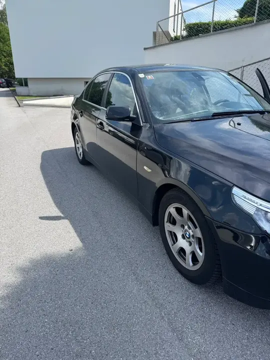 BMW 5 Series 2006 photo 2