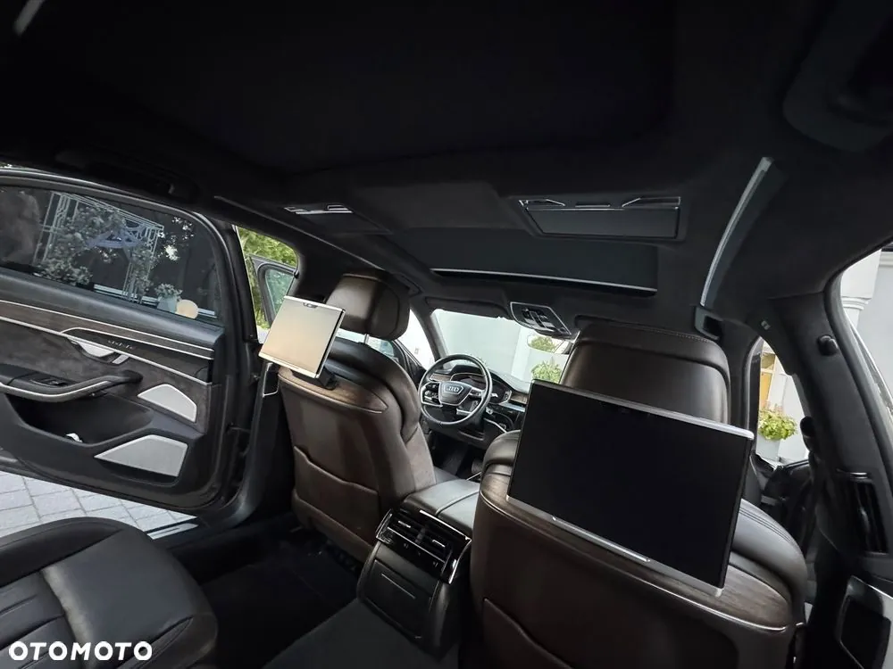Audi A8 2018 photo 5
