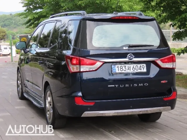 KG Mobility Korando Turismo 2018 photo 4