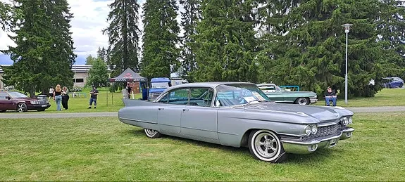 Cadillac Deville 1960 photo 2