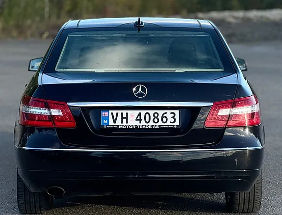 Mercedes-Benz E200 2012 photo 4