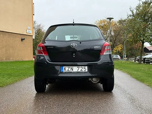 Toyota Yaris 2010 photo 5