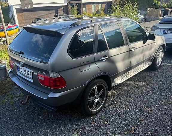 BMW X5 2004 photo 2