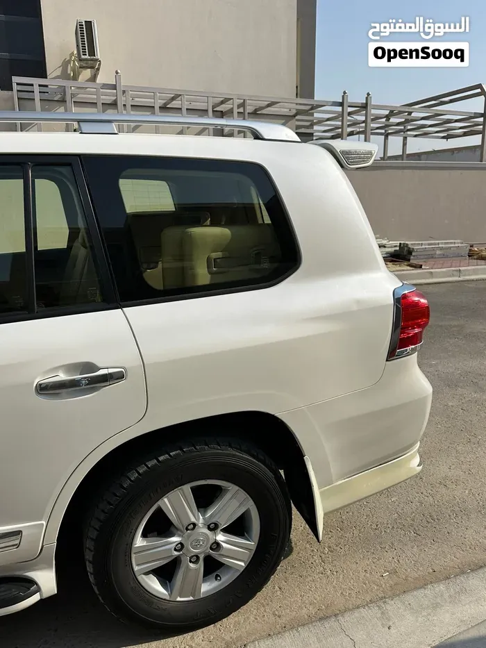 Toyota Land Cruiser 2013 photo 4