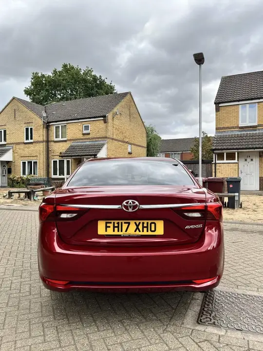 Toyota Avensis 2017 photo 5