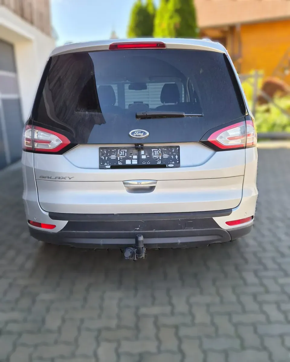 Ford Galaxy 2017 photo 2