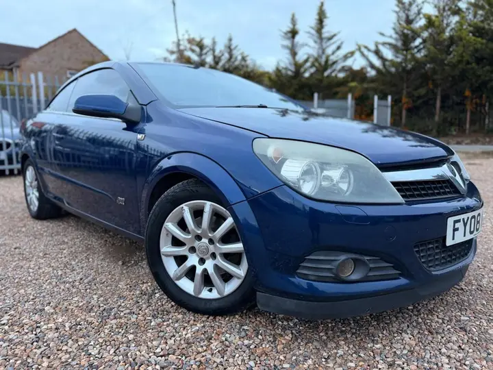 Vauxhall Astra 2008 photo 2