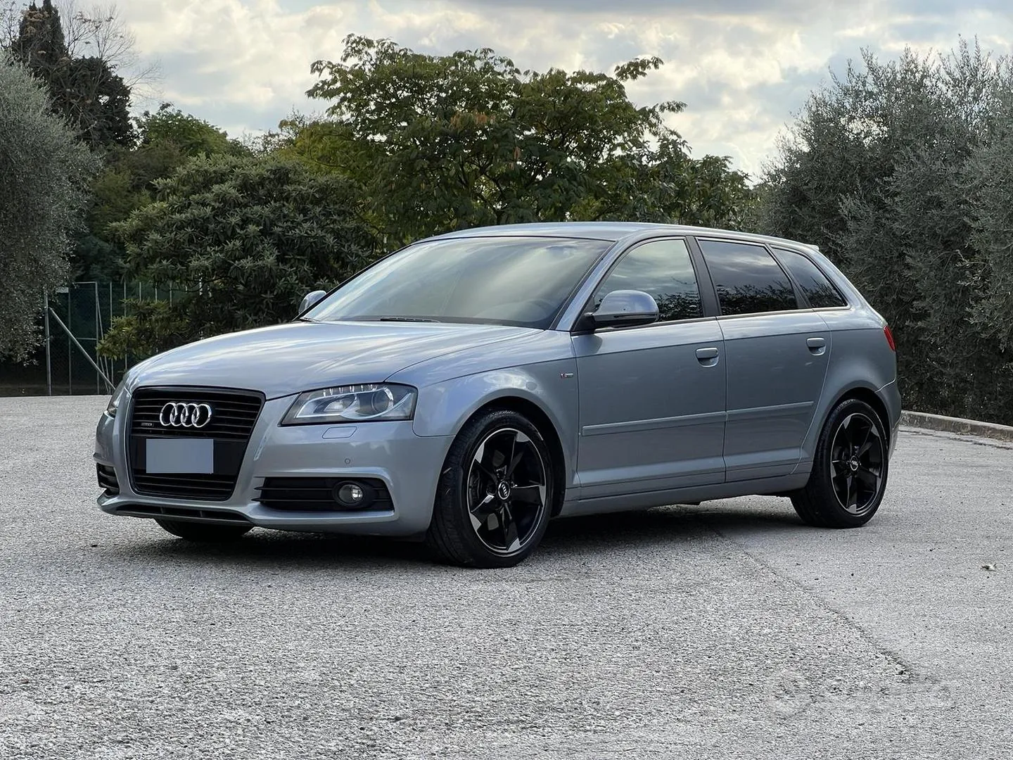 Audi A3 Sportback 2010 photo 2
