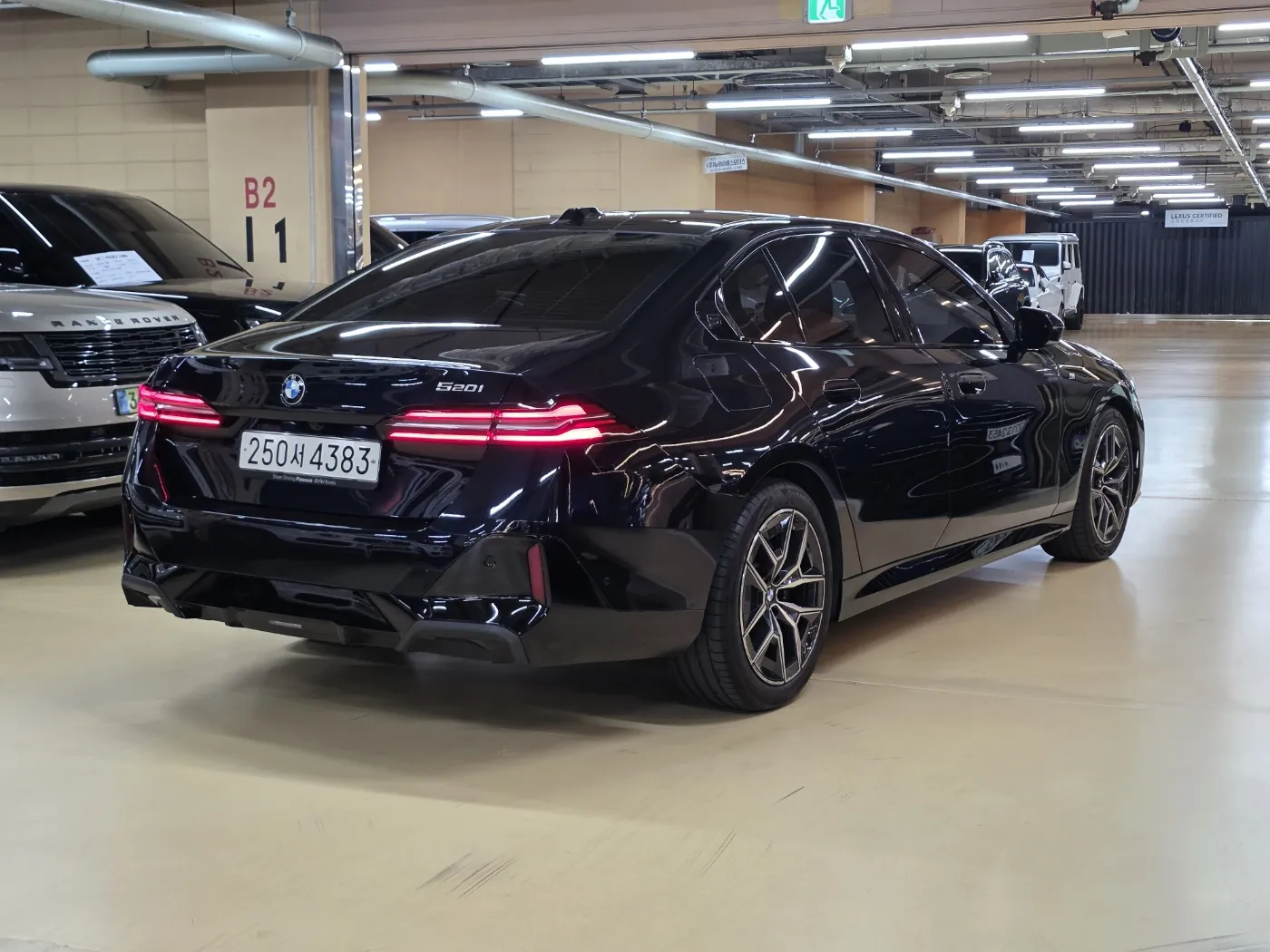 BMW 5Series 2025 photo 2